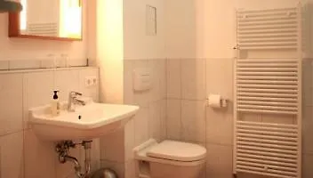 Jade 49